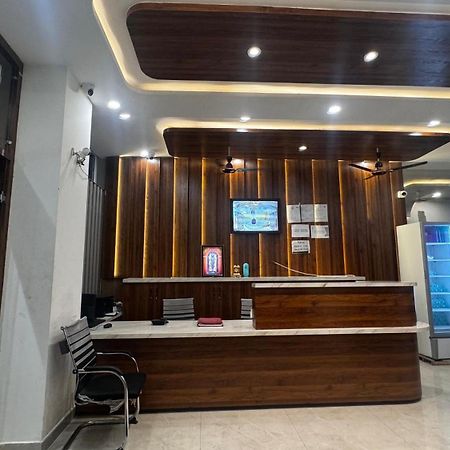Hotel Prakasham Ujjain Eksteriør bilde